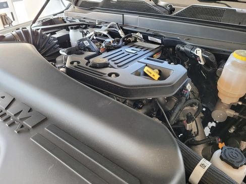 New 2026 RAM 5500 Tradesman AWD/4WD image 12