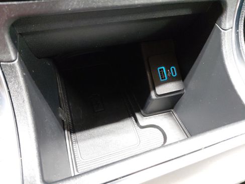 Used 2024 Ford Edge Titanium AWD/4WD image 33