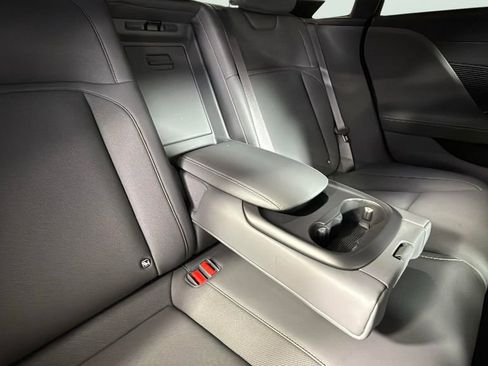 Used 2024 Lucid Air Pure image 34