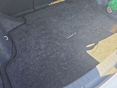 Used 2010 Toyota Corolla LE image 10