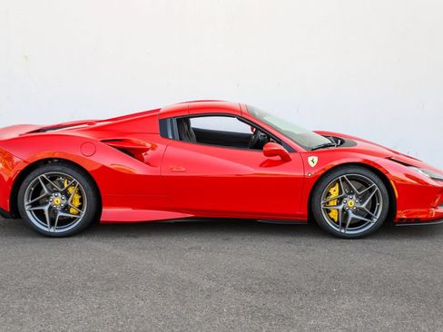 Certified 2022 Ferrari F8 Tributo RWD image 55