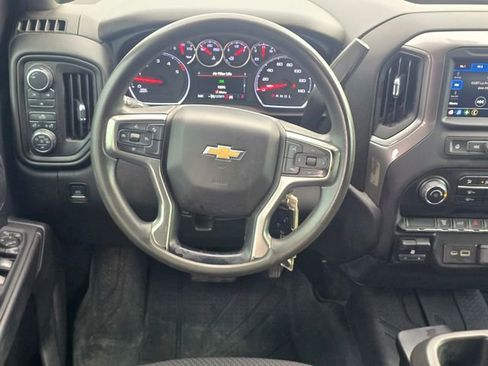 Used 2022 Chevrolet Silverado 2500 Custom w/ Custom Value Package AWD/4WD image 15