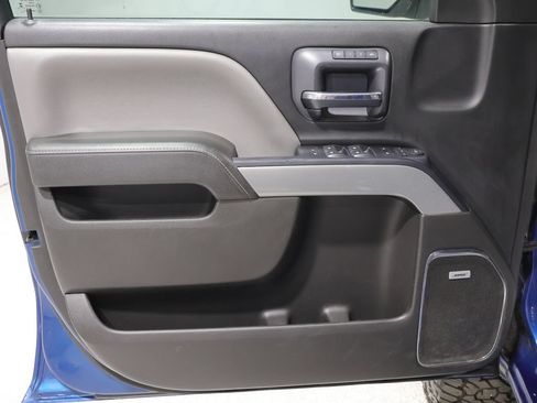 Used 2015 Chevrolet Silverado 1500 LTZ Z71 w/ LTZ Plus Package AWD/4WD image 13
