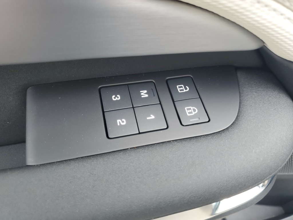 New 2026 Land Rover Discovery Dynamic SE AWD/4WD image 10