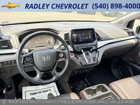 Used 2023 Honda Odyssey Touring image 13