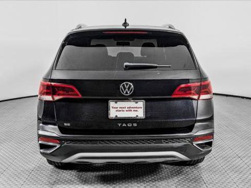 Used 2022 Volkswagen Taos SE FWD image 7