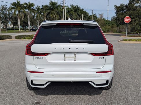 New 2026 Volvo XC60 B5 Plus w/ Climate Package image 6