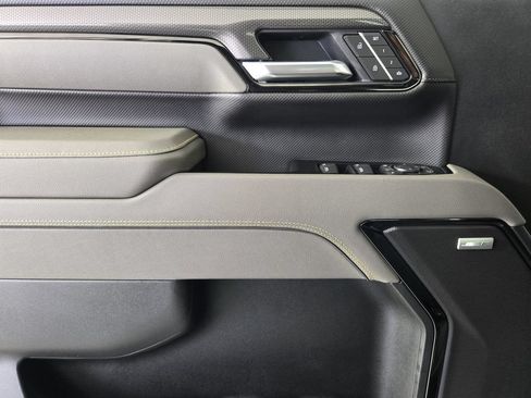 New 2026 Chevrolet Silverado 2500 ZR2 AWD/4WD image 24