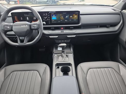 New 2027 Kia Seltos X-Line S w/ X-Line S Premium Package AWD/4WD image 13