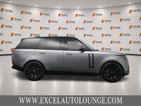 Used 2024 Land Rover Range Rover SE AWD/4WD image 6