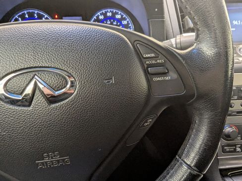 Used 2011 INFINITI G37 Journey w/ Premium Pkg image 14