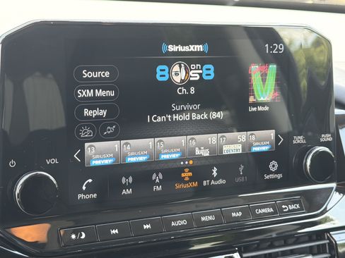 Used 2024 Nissan Pathfinder SL w/ SL Premium Package FWD image 36