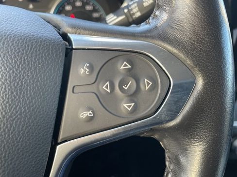 Used 2020 Chevrolet Traverse LT image 22