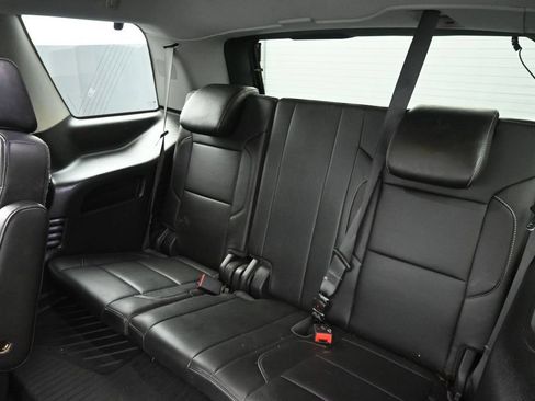 Used 2018 Chevrolet Tahoe Premier AWD/4WD image 32