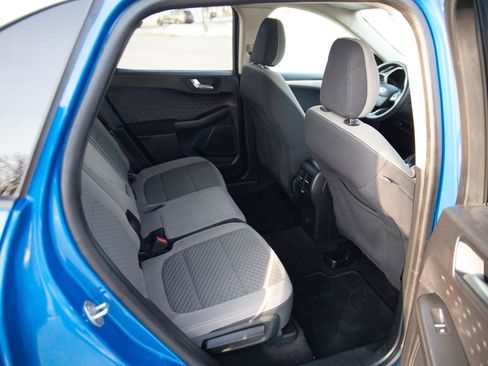 Used 2020 Ford Escape SE image 24