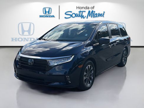 Certified 2023 Honda Odyssey EX-L image 3