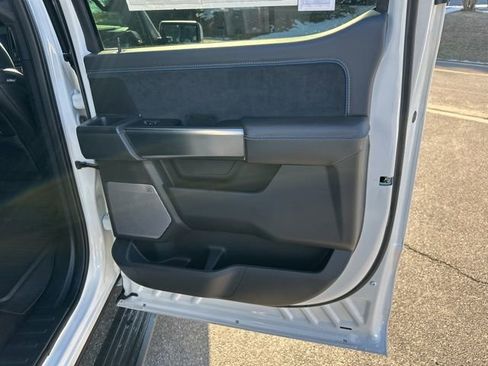 New 2025 Ford F150 Platinum w/ FX4 Off-Road Package image 13