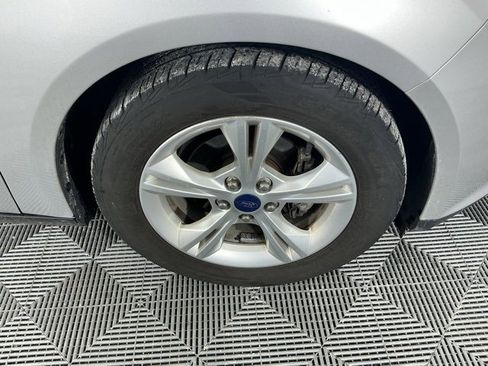 Used 2014 Ford Focus SE image 16