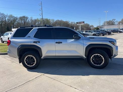 Used 2025 Toyota 4Runner TRD Off-Road AWD/4WD image 9