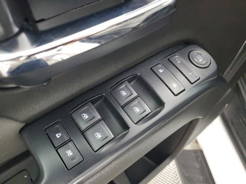 Used 2019 Chevrolet Silverado 1500 Custom image 26