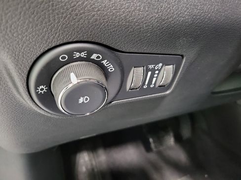 New 2026 Jeep Compass Latitude AWD/4WD image 14