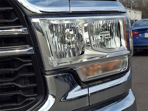 Used 2024 RAM 2500 Tradesman w/ Chrome Appearance Group image 9