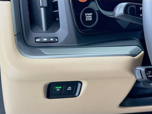 New 2026 Porsche Cayenne AWD/4WD image 14