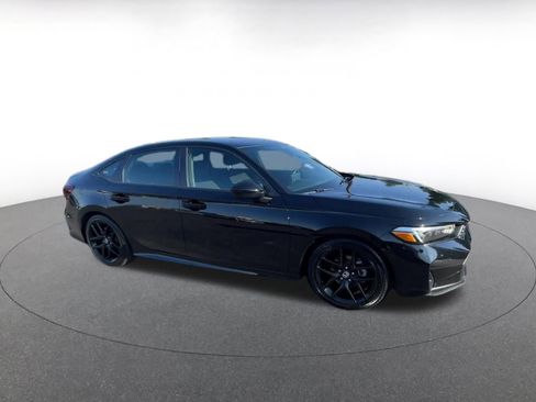 Used 2025 Honda Civic Sport image 2