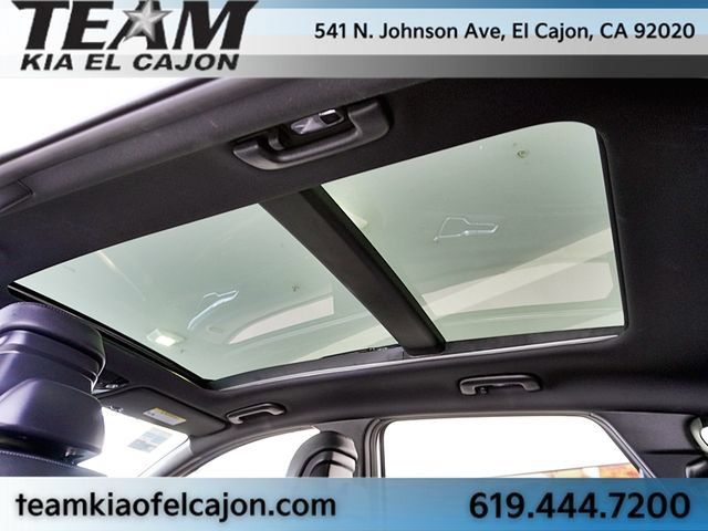 Certified 2025 Kia Sportage X-Line AWD/4WD image 17