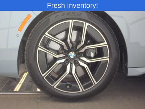 Certified 2026 BMW 740i xDrive w/ Premium Package AWD/4WD image 9