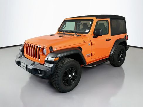 Used 2020 Jeep Wrangler Sport AWD/4WD image 3