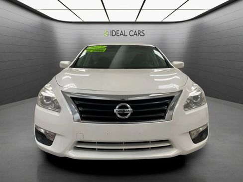 Used 2013 Nissan Altima 2.5 S FWD image 2