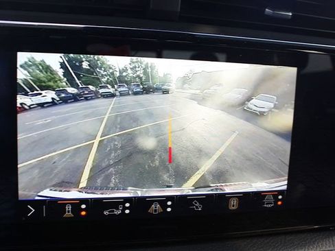 Used 2025 GMC Sierra 1500 Denali AWD/4WD image 11
