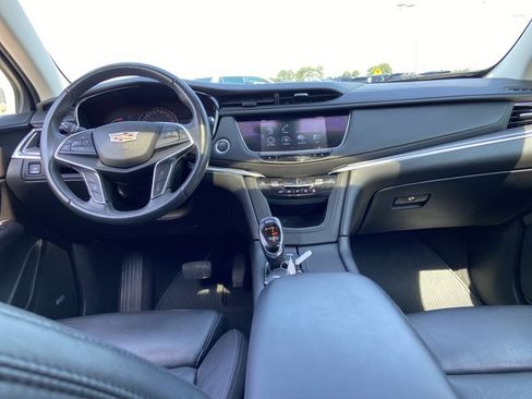 Used 2017 Cadillac XT5 Luxury w/ LPO, Wheel Lock Package FWD image 17