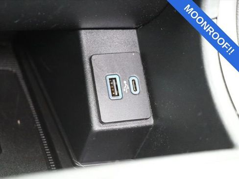 Used 2022 Ford Edge SEL w/ Convenience Package image 25