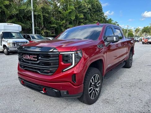 Used 2025 GMC Sierra 1500 AT4 w/ AT4 Premium Package AWD/4WD image 5