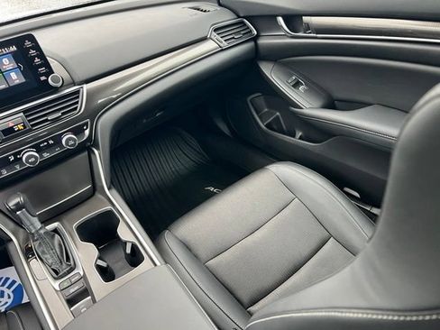 Used 2022 Honda Accord Sport image 13