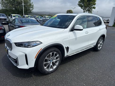 Used 2025 BMW X5 xDrive50e AWD/4WD image 21