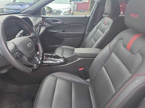 Used 2025 Chevrolet Trax RS w/ Driver Confidence Package FWD image 12