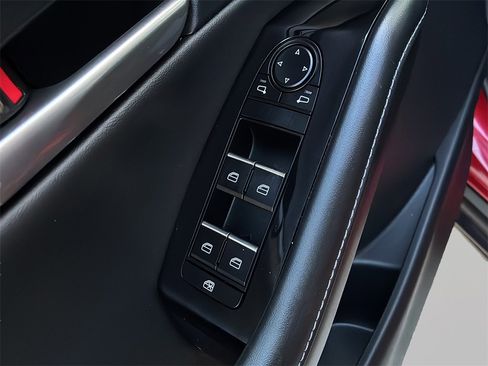 Used 2025 MAZDA CX-30 AWD 2.5 S w/ Select Sport Pkg image 12