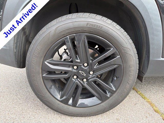 Used 2024 Chevrolet Trax ACTIV w/ Driver Confidence Package FWD image 17