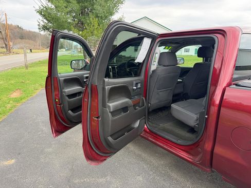 Used 2017 GMC Sierra 1500 SLE w/ SLE Value Package image 34