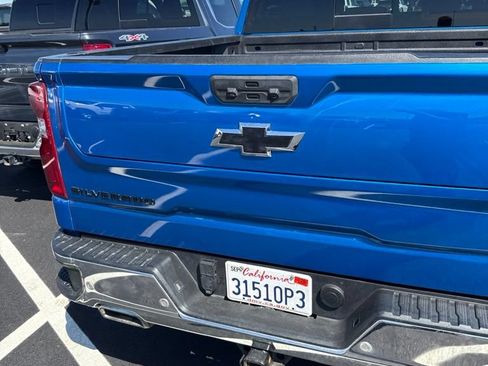 Used 2022 Chevrolet Silverado 1500 LTZ w/ LTZ Premium Package AWD/4WD image 8
