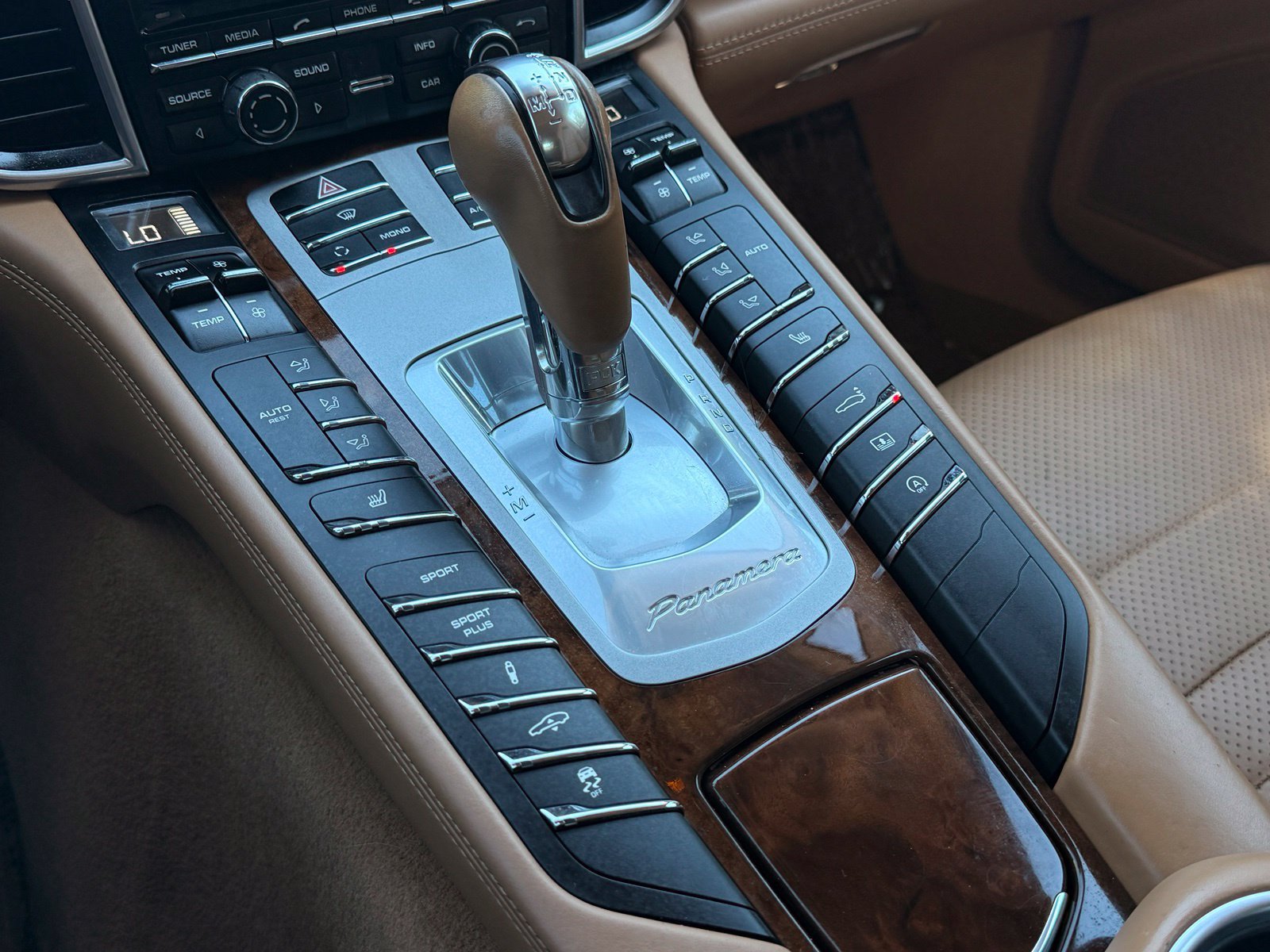 Used 2012 Porsche Panamera AWD/4WD image 30