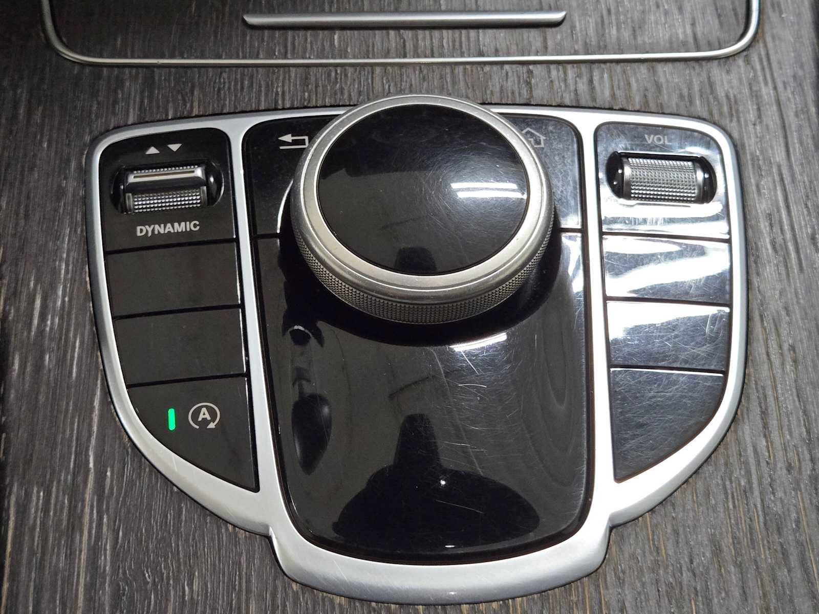 Certified 2019 Mercedes-Benz C 300 4MATIC Sedan image 32