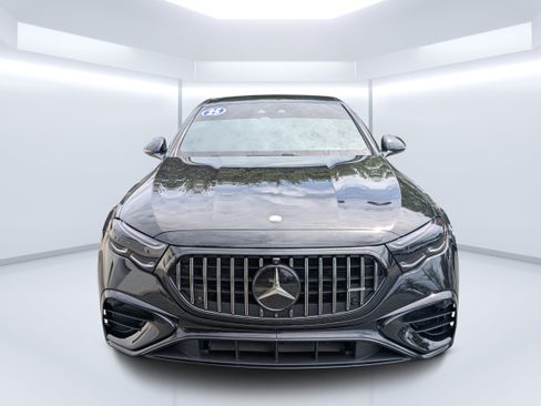Certified 2025 Mercedes-Benz E 53 AMG e 4MATIC Sedan image 8