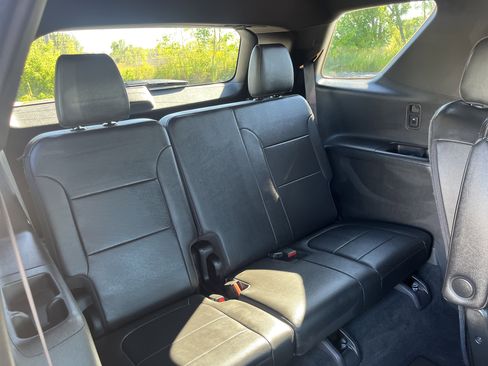 Used 2022 Chevrolet Traverse High Country w/ LPO, Floor Liner Package image 16
