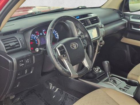Used 2016 Toyota 4Runner SR5 AWD/4WD image 10