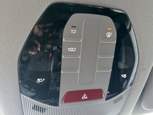 New 2025 Kia K4 LXS image 31