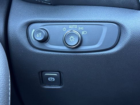 Used 2022 Chevrolet Blazer LT image 42